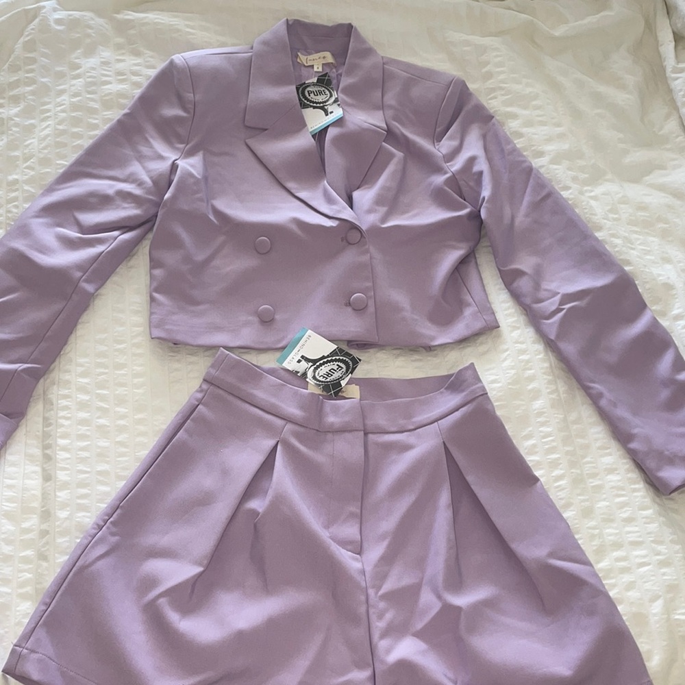 New Franco Two piece Shorts Suit Size Small